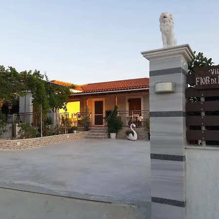 Fior Di Villa *