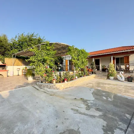 Villa Fior Di *