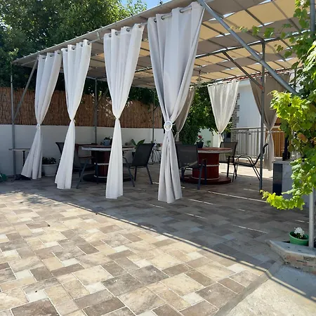 Fior Di ליקסורי